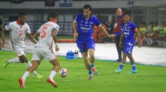 Kalahkan Malut United, Bojan Akui di Babak Pertama Persib Kesulitan