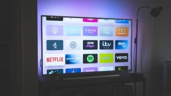 7 Cara Menghubungkan Smart TV ke Wi-Fi Rumah untuk Nonton YouTube hingga Netflix