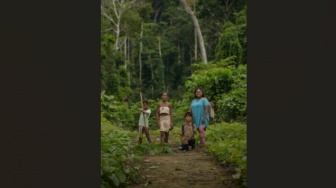 Teman Tegar Maira: Film Inspiratif tentang Cinta Alam dan Persahabatan