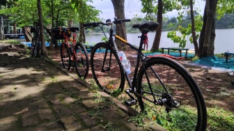 4 Rekomendasi Sepeda Enteng Nggak Ribet, Pas Buat Gen Z yang Hobi Gowes di Jalur Menantang