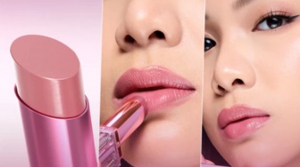 4 Pilihan Tinted Lip Balm yang Bikin Bibir Plumpy dan Glossy Instan