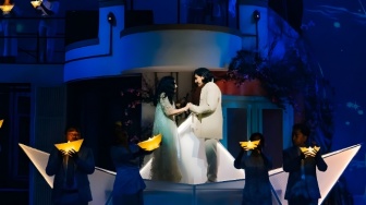 Minggu Terakhir, Ini Alasan Kenapa Musikal 'Perahu Kertas' Wajib Kamu Tonton!