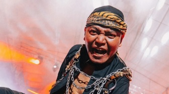 Selamat Jalan 'Babeh' Romi Jahat: Ikon Rock N Roll Kotor Indonesia Tutup Usia