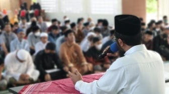 Pergeseran Budaya Mengaji: Dari Karpet Masjid ke Ballroom Hotel yang Estetik