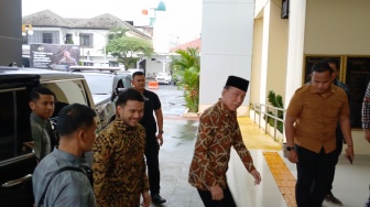 Didampingi Kuasa Hukum, Jokowi Tiba-tiba Datangi Mapolresta Solo, Ada Apa?