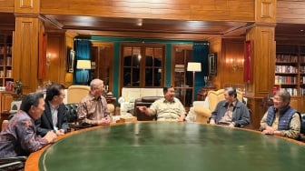 Prabowo Terima Audiensi 5 Pengusaha di Hambalang, Anthony Salim hingga Sugianto Kusuma Hadir