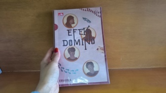 Membuka Sejarah Kelam Sekolah di Novel Efek Domino!