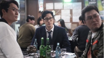 Sinopsis Manager Kim, Drakor Aksi Trio Mantan Agen Elit yang Menegangkan