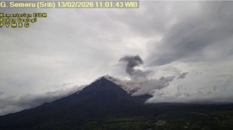 Gunung Semeru Lima Kali Erupsi Hari Ini, PVMBG Ungkap Lima Titik Waspada
