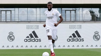 Tottenham Hotspur Tertarik Boyong Antonio Rudiger