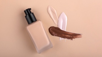 5 Primer Lokal dengan Blurring Effect Terbaik, Bikin Makeup Makin Flawless