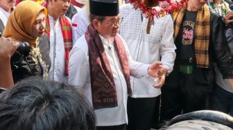 Pramono Anung Borong Bandeng Raksasa 14 Kilogram di Rawa Belong