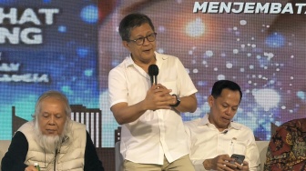 Rocky Gerung Minta Debat Pigai-Zainal Dihentikan: HAM Bukan Ajang Talkshow