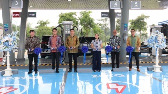 PLN, MEBI, dan HUAWEI Resmikan SPKLU Signature dengan Ultra-Fast Charging dan Split Charging Pertama