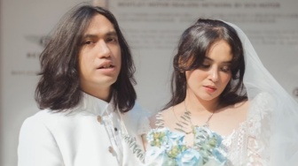 Profil Gerald Situmorang, Bassist Barasuara yang Nikahi Ayushita