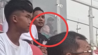 Sanksi Seumur Hidup Diabaikan? Johar Lin Eng di Kursi VVIP Final Liga 4 Jateng