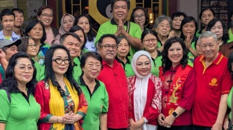 Sambangi Kelenteng Bio Hok Tek Tjeng Sin, Rano Karno Gaungkan Pesan Keadilan di Tahun Baru Imlek