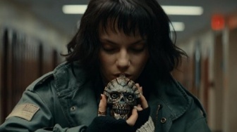 Film Whistle: Horor yang Sangat Kreatif, Unik, dan Juga Menghibur