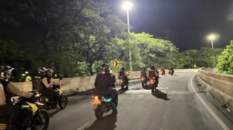 Patroli Dini Hari, Satgas Antitawuran Amankan 7 Pemuda dan Sita 3 Sajam Ukuran Jumbo!