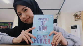 Belajar Berani Memperbaiki Kesalahan di Novel Reminders of Him