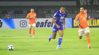 Worrawoot Srimaka: Kartu Merah Uilliam Barros Momen Penting Ratchaburi FC