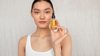 4 Rekomendasi Serum Niacinamide dan Cica, Bagus untuk Kulit Berjerawat dan Kusam