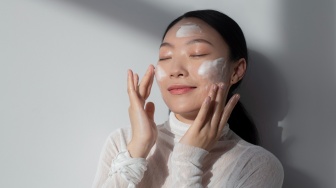 5 Chemical Sunscreen Tone Up Terbaik, Kulit Cerah Seketika