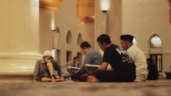 Delay of Gratification: Memaknai Puasa Lewat Lensa Psikologis