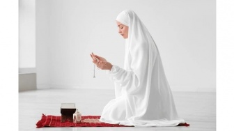 Tata Cara Salat Tarawih Sendiri di Rumah yang Benar, Ini Keutamaannya