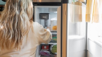 Kulkas yang Mendadak Jadi Obesitas di Bulan Suci