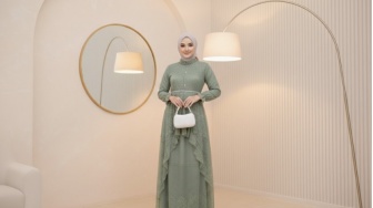 Kenapa Disebut Gamis Bini Orang? Ini Asal-usul dan Ciri Khas Tren Baju Lebaran 2026