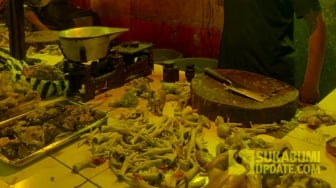 Pasar Parungkuda Catat Kenaikan Daging Ayam dan Cabai Jelang Puasa