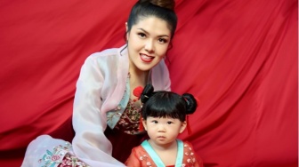 Berat Badan Naik Drastis, Tina Toon Sempat Tak Percaya Diri Sampai Pilih Rahasiakan Kehamilan