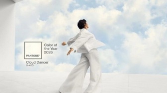 Warna Cloud Dancer Seperti Apa? Bakal Jadi Tren Baju Lebaran 2026