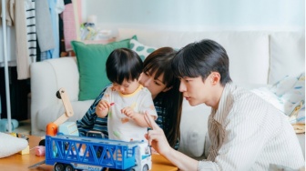 5 Rekomendasi Drama Korea Parenting: Ada Positively Yours hingga Our Universe
