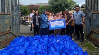 Berbagi Bahagia Bersama BRI: 700 Paket Sembako Dibagikan di Semarang
