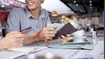 Apakah Gadai BPKB Motor di Pegadaian Motornya Ditahan? Ini Ketentuan Resminya