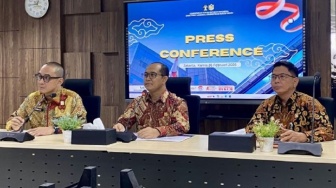 Konsultasi Hukum: Bolehkah Orang Tua Mengalihkan Kewarganegaraan Anak Secara Sepihak?