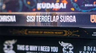 Sisi Tergelap Surga: Menggugat Batas Benar dan Salah di Tengah Miskin