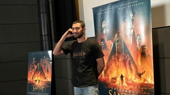 Tak Punya Instagram, Reza Rahadian Ternyata Rajin Update Status WhatsApp