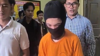 3 Fakta Baru Mahasiswa Bacok Mahasiswi UIN Suska: Asah Kapak dan Parang, Niat Aniaya Sejak 2025!