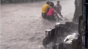 7 Fakta Banjir Semarang 2026: Motor Nyaris Hanyut di Kawasan Industri Candi