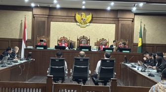 Vonis 10 Tahun Penjara: Agus Purwono 'Lolos' dari Tuntutan Maksimal Kasus Korupsi Tata Kelola Minyak