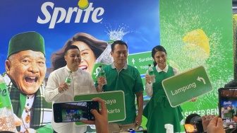 Rasakan Kebersamaan Keluarga, Dian Sastro Ajak Pemilik Warung Mudik Lewat Program Dimudikin-Kidum