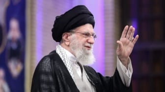 Iran Bantah Klaim AS dan Israel: Ali Khamenei Masih Hidup!