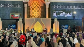 Dipandu Irfan Hakim, Tabligh Akbar Penyejuk Hati Hadirkan Deretan Penceramah Ternama