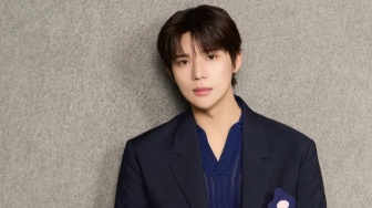 4 Ide Clean Look Outfit ala Moon Sang Min Buat Daily Style Makin Keren!