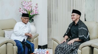 Kaesang Silaturahmi ke Ponpes Al-Amien Kediri Disuguhi Nasi Kuning: Saya Kayak Lagi Ulang Tahun