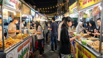 Bukan Sekadar Jajan, Gen Z Jadikan Berburu Takjil Ritual Ramadan