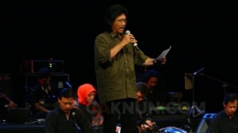 Selain Serangan Amerika-Israel, Viral 'Ramalan' Cak Nun Soal Tahun 2029: Semua Berjatuhan